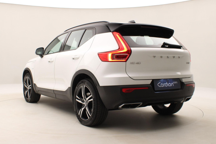 Volvo XC40 T5 R-DESIGN TWIN ENGINE AUT