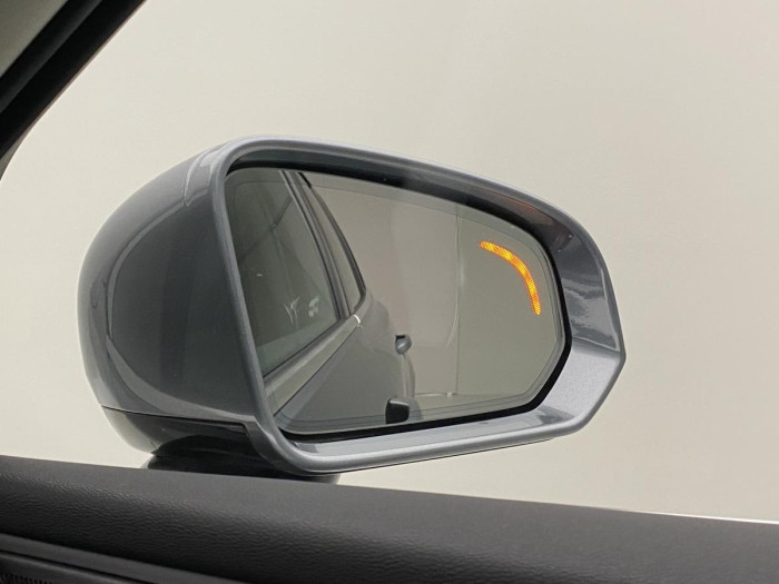 Volvo V60 B4 MOMENTUM AUT REZERVACE 2.0 Momentum