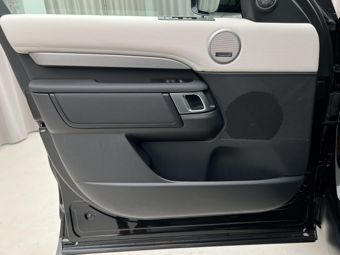 Land Rover Discovery D250 DYNAMIC SE AWD Aut 3.0 d Dynamic SE