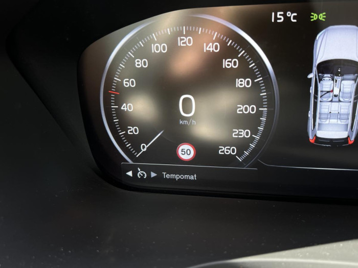 Volvo XC60 D3 MOMENTUM NAVIGACE 1.maj. 2.0 d Momentum