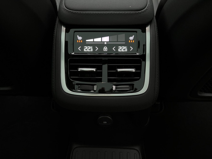 Volvo XC90 T8 AWD RECHARGE ULTRA DARK AUT