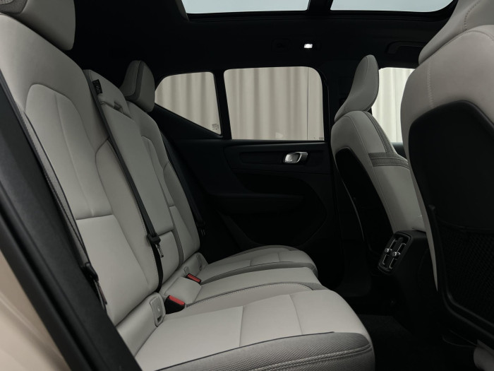 Volvo EX40 ULTRA SINGLE MOTOR EXT. RANGE