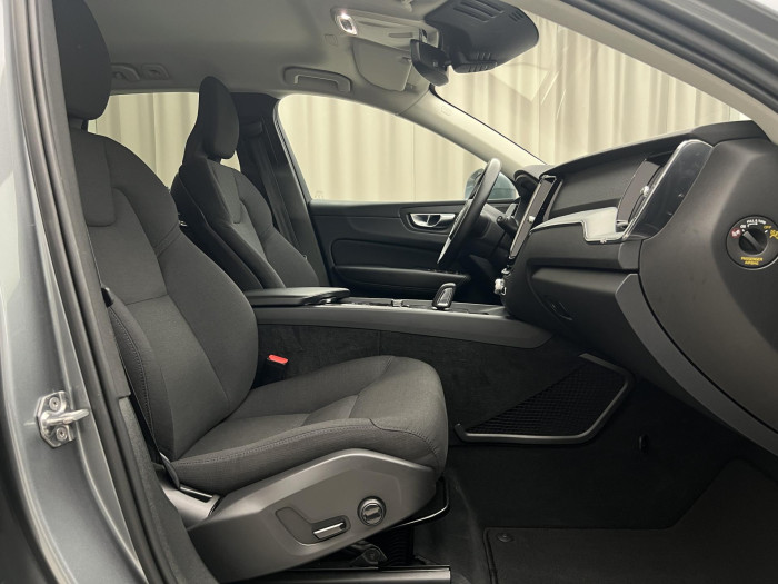 Volvo XC60 B4 MOMENTUM 2.0 Momentum
