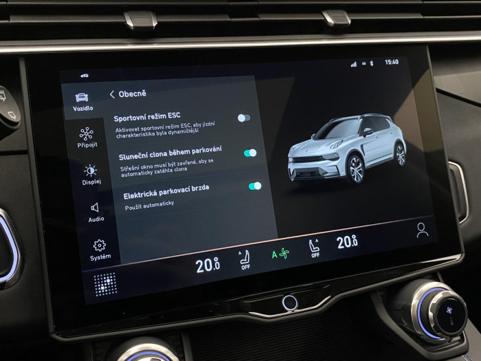 Lynk & Co 01 PHEV DCT AUT 1.maj. REZERVACE