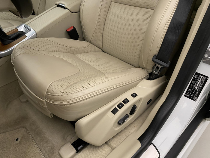 Volvo XC60 T6 AWD INSCRIPTION AUT CZ