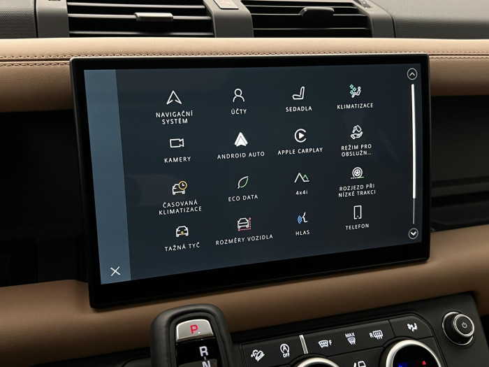 Land Rover Defender 110 D300 X-DYN. HSE REZERVACE 3.0 d