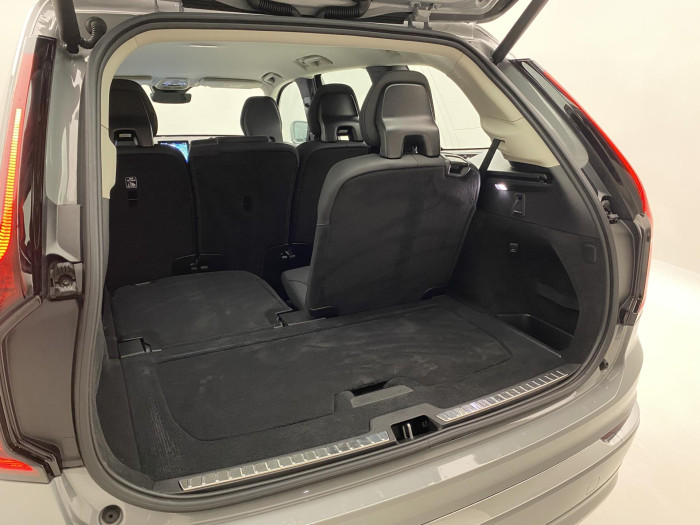 Volvo XC90 T8 AWD RECHARGE CORE AUT CZ 7m