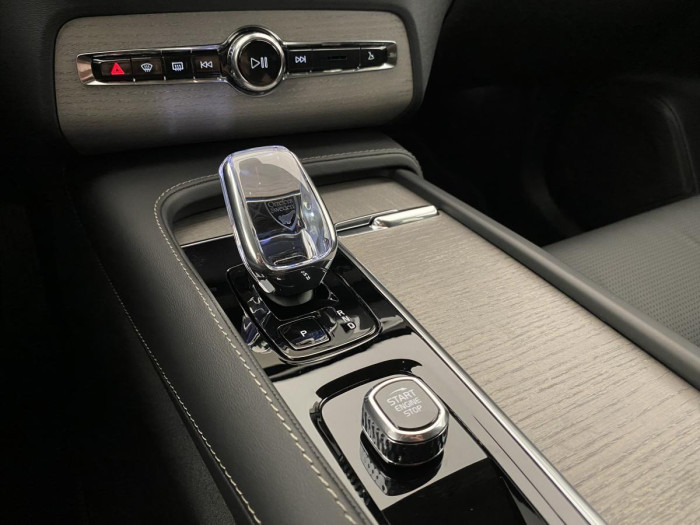 Volvo XC90 B5 AWD AUT BRIGHT PLUS 7míst 2.0 Plus