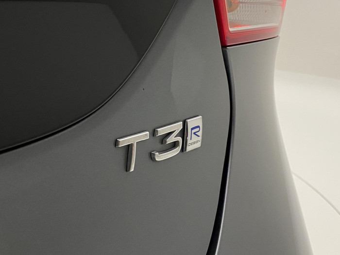 Volvo V40 T3 R-DESIGN AUT