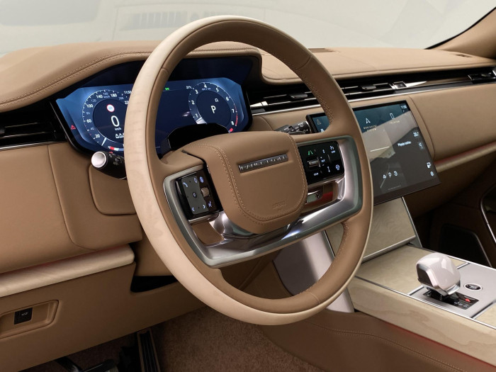 Land Rover Range Rover SV P615 SWB AWD AUT