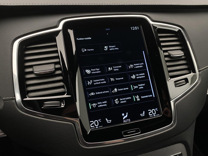 Volvo XC90 T6 AWD R-DESIGN REZERVACE