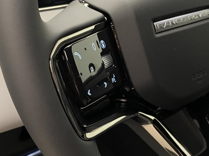 Land Rover Range Rover Evoque D200 DYNAMIC SE REZERVACE 2.0 d Dynamic SE