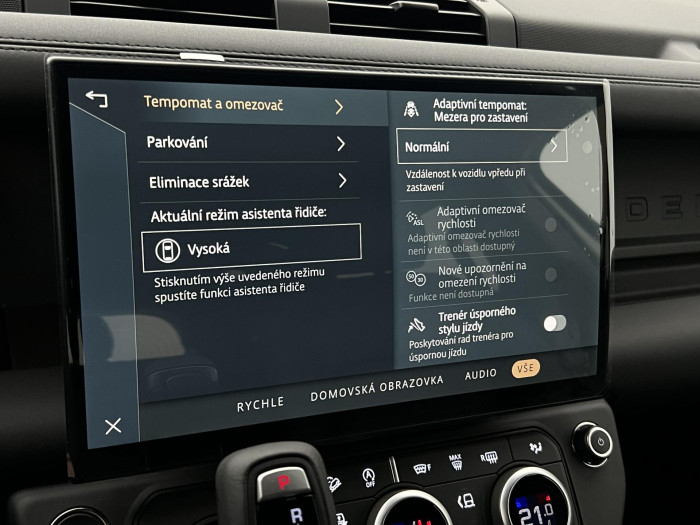 Land Rover Defender 110 D250 X-DYNAMIC SE AWD Aut 3.0 d Dynamic SE