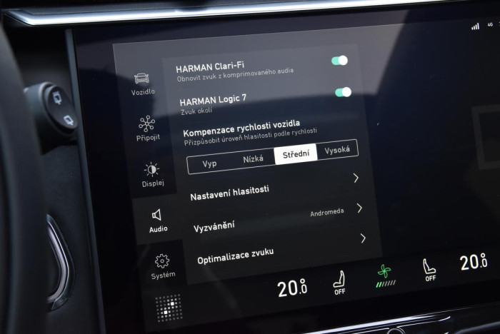 Lynk & Co 01 PHEV DCT AUT 1.maj.