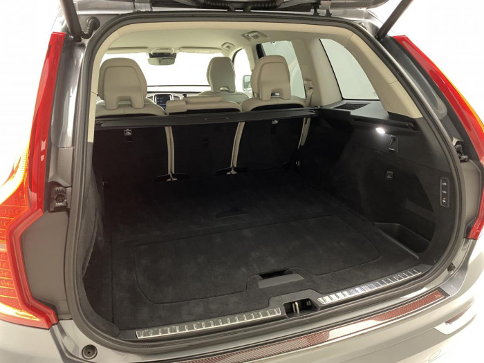 Volvo XC90 D5 AWD INSCRIPTION REZERVACE 2.0 d