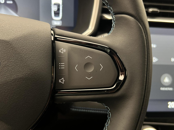 Lynk & Co 01 PHEV DCT 1.maj.