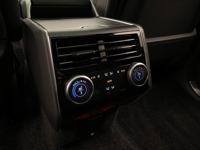 Land Rover Range Rover P530 AUTOBIOGRAPHY LWB