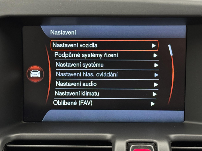 Volvo XC60 D3 AWD SUMMUM AUT CZ 2.4 d Summum