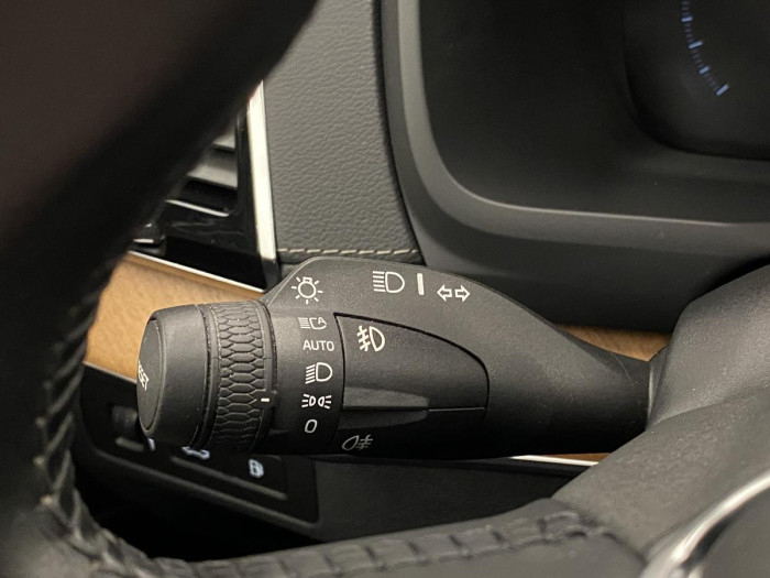 Volvo XC90 T8 AWD INSCRIPTION REZERVACE