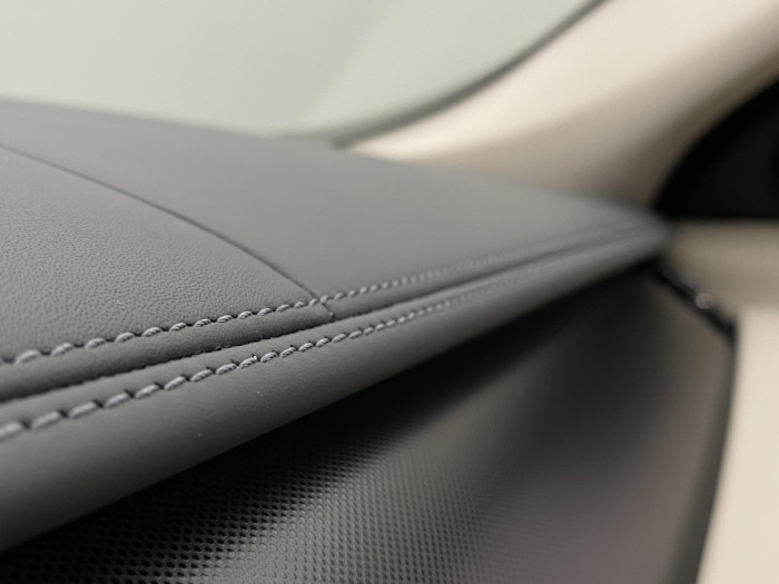 Land Rover Range Rover Evoque 2.0 Si4 HSE AWD REZERVACE