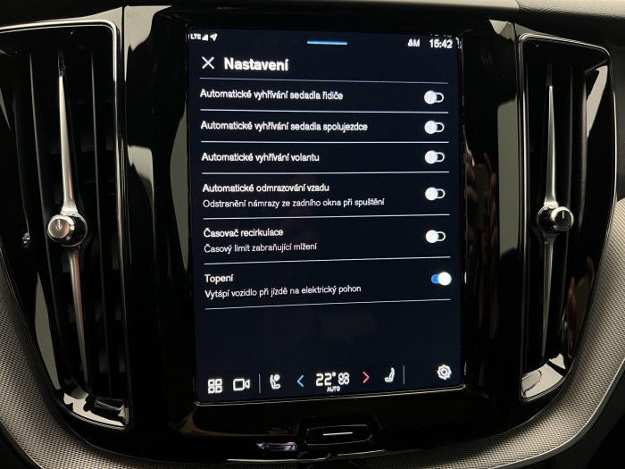 Volvo XC60 T6 AWD RECHARGE PLUS DARK AUT