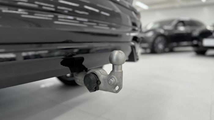 Volvo XC60 B4 AWD PLUS DARK REZERVACE 2.0 Plus