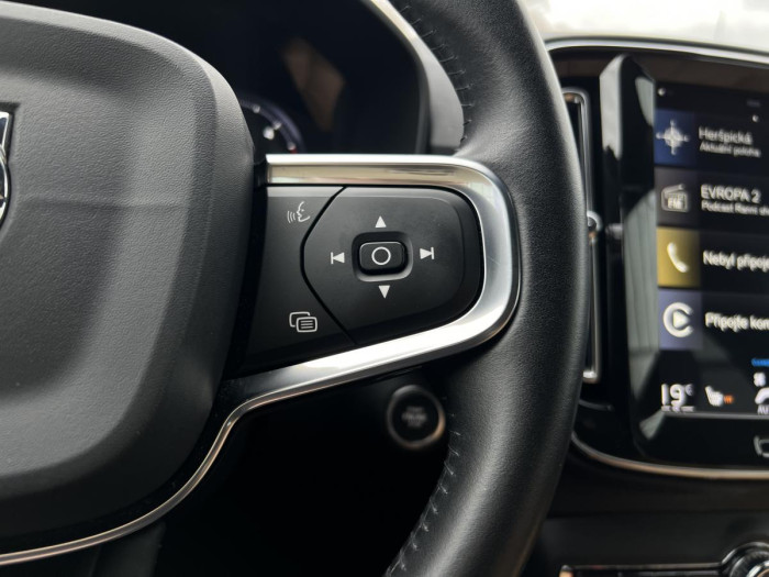 Volvo XC40 D4 AWD INSCRIPTION Aut CZ 2.0 d