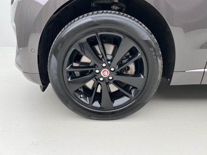 Jaguar F-Pace P400 R-DYNAMIC SE AWD AUT CZ 3.0 Dynamic SE