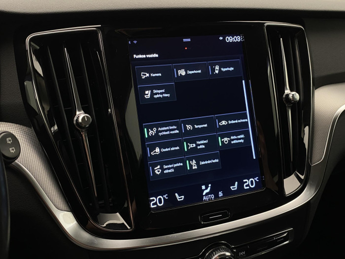 Volvo V60 CC D4 AWD MOMENTUM AUT 2.0 d CC CC Momentum