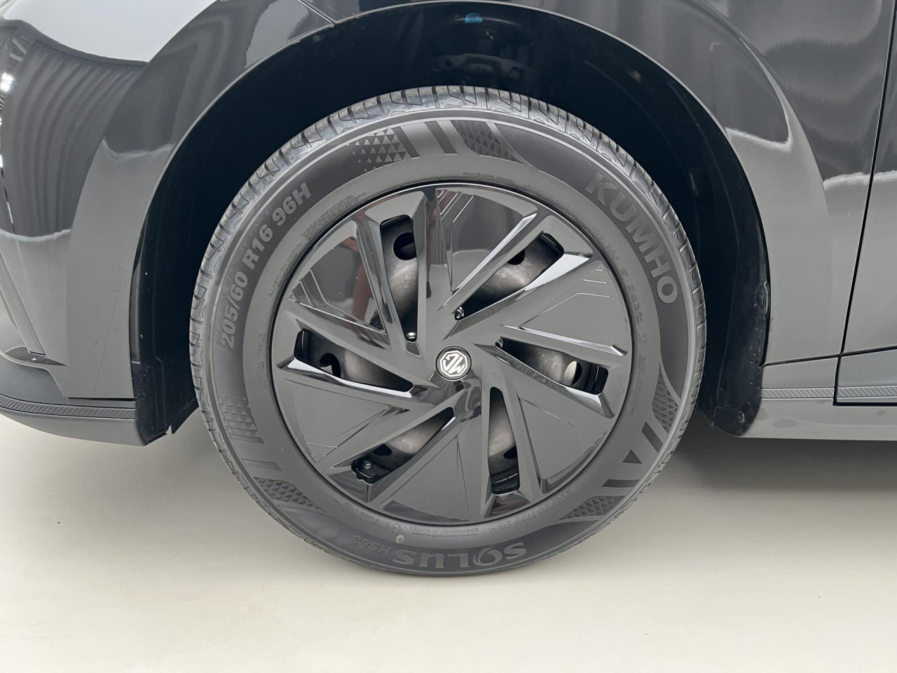 MG MG4 EV EMOTION 51kWh AUT 1.maj.