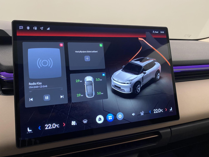 Lynk & Co 08 MORE PHEV