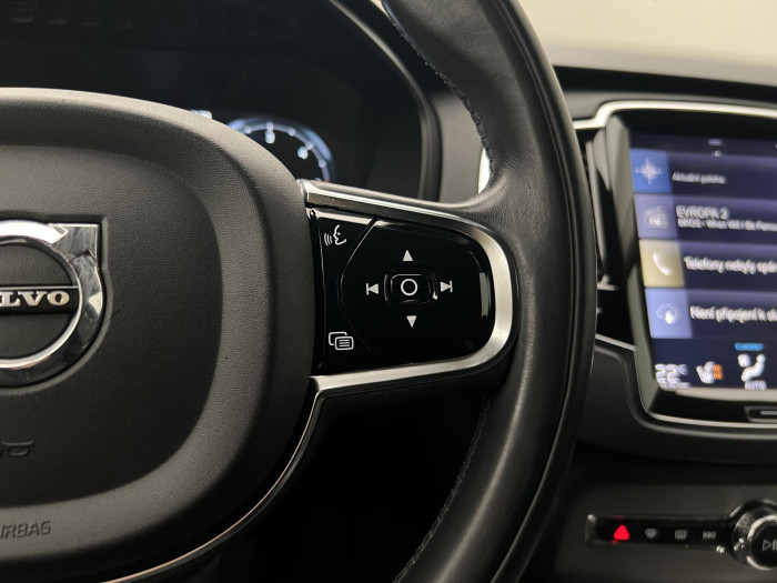 Volvo XC90 D5 AWD INSCRIPTION 7MÍSTNÁ AUT 2.0 d
