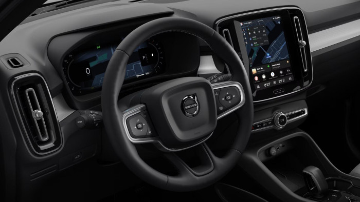 Volvo XC40 B3 AUT DARK PLUS