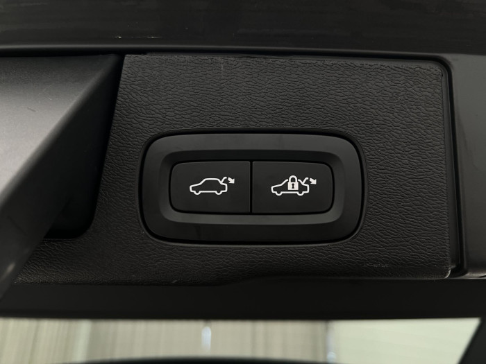 Volvo XC60 B5 AWD ULTRA BLACK EDITION AUT 2.0 Edition