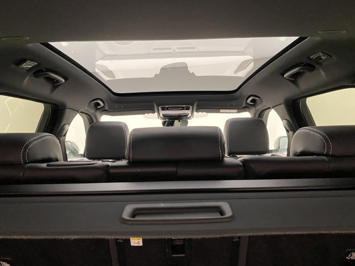 Land Rover Range Rover Velar D200 R-DYNAMIC SE AWD AUT 2.0 d Dynamic SE