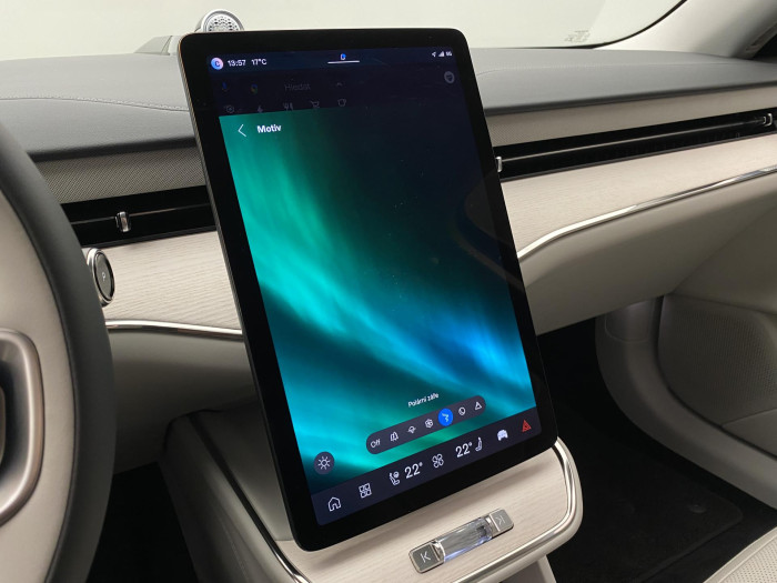 Volvo ES90 PURE ELECTRIC ULTRA