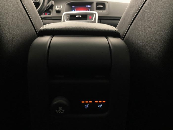 Volvo V60 D4 SUMMUM AUT 2.0 d Summum