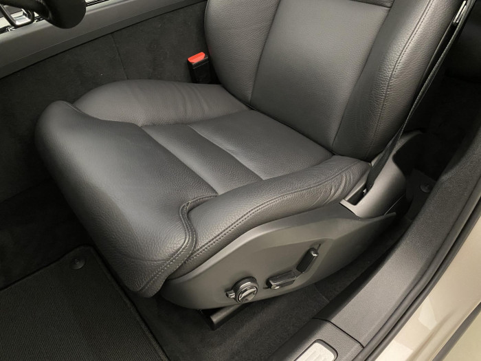 Volvo XC60 B4 AWD PLUS DARK AUT 1.maj