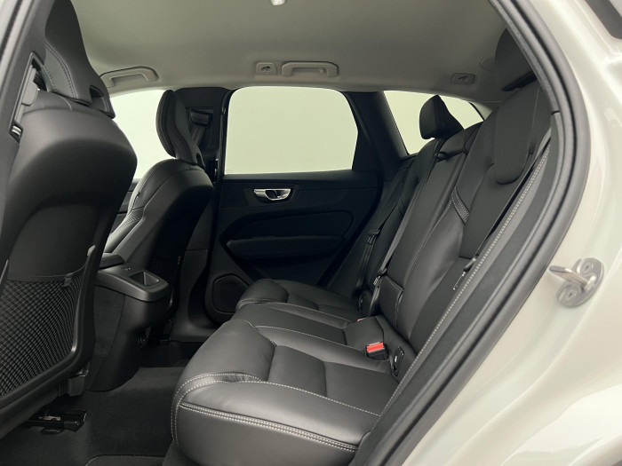 Volvo XC60 B5 AWD AUT DARK PLUS