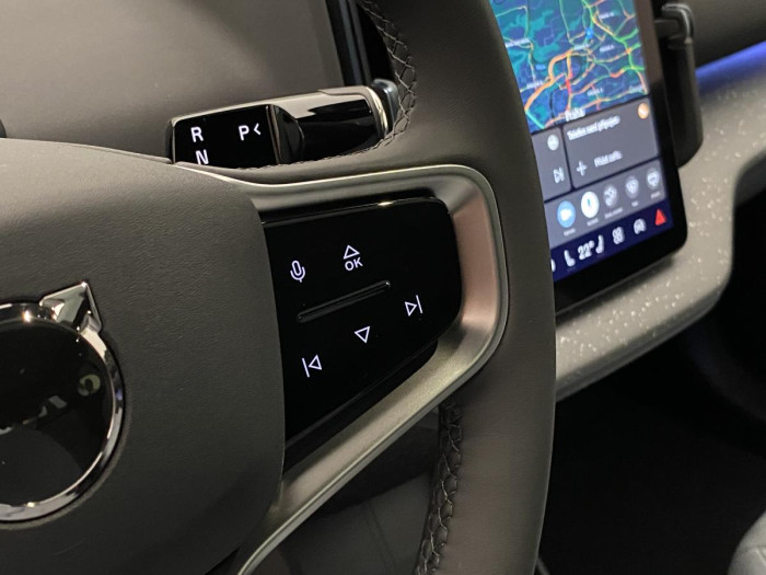 Volvo EX30 PURE ELECTRIC TWIN AWD ULTRA