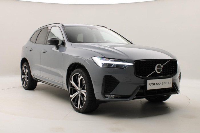 Volvo XC60 B5 AWD ULTIMATE AUT REZERVACE