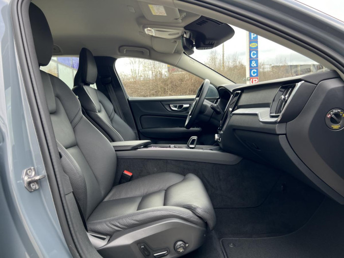 Volvo V60 CROSS COUNTRY B4 AWD Aut 1.maj