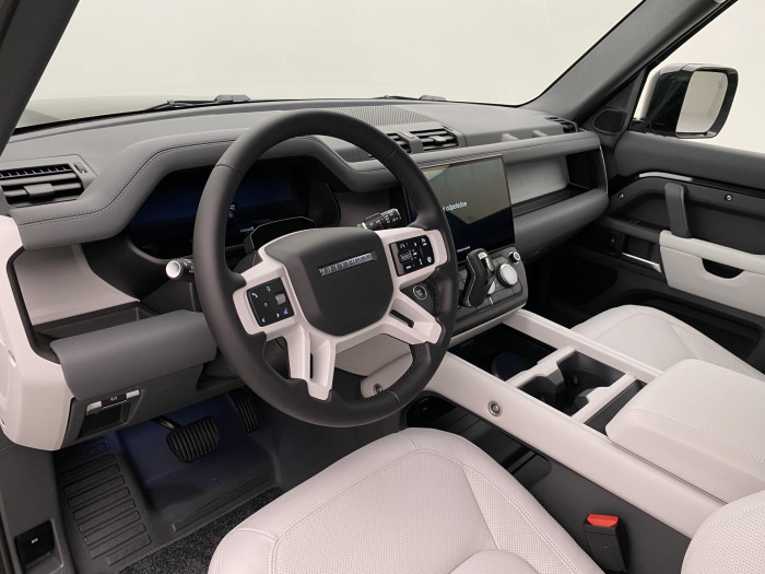 Land Rover Defender D350 X-DYNAMIC HSE AWD AUT 3.0 d Dynamic