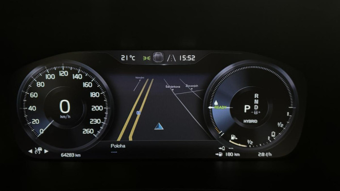 Volvo XC40 T5 TWINe INSCRIPTION REZERVACE