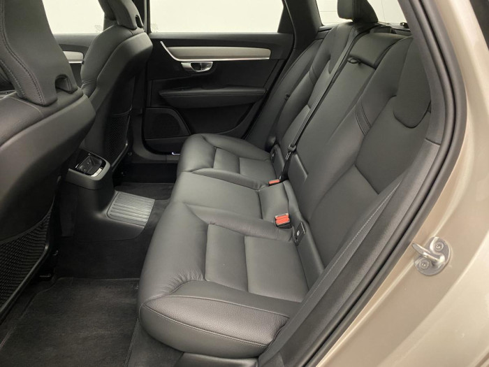 Volvo V90 T6 AWD RECHARGE PLUS REZERVACE 2.0 Plus
