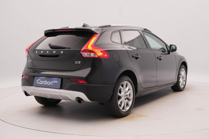 Volvo V40 CC D3 MOMENTUM REZERVACE 2.0 d CC CC Momentum