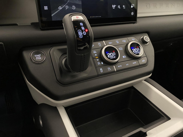 Land Rover Defender 110 D200 S AWD AUT 3.0 d