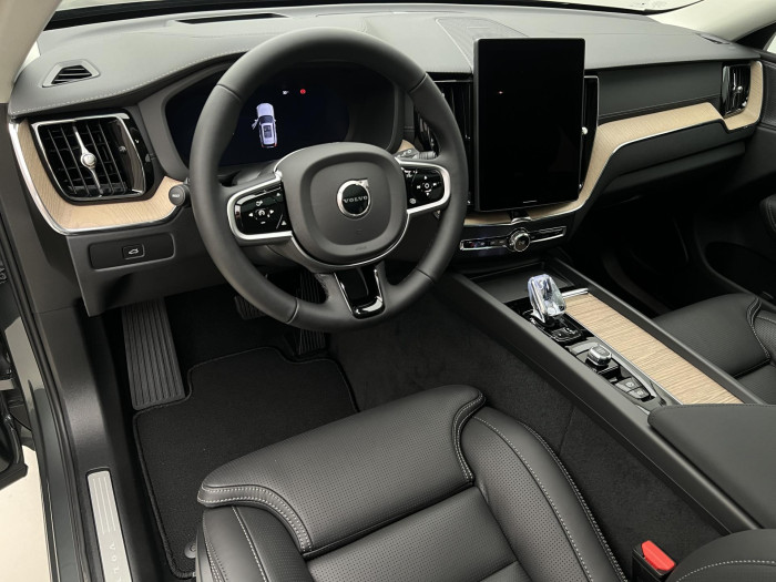 Volvo XC60 B5 AWD AUT DARK ULTRA