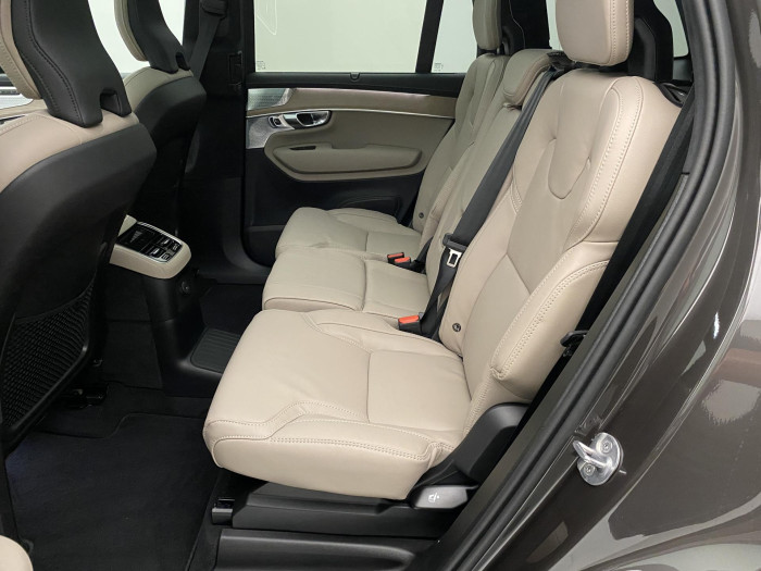 Volvo XC90 T8 AWD RECHARGE DARK ULTRA 7m