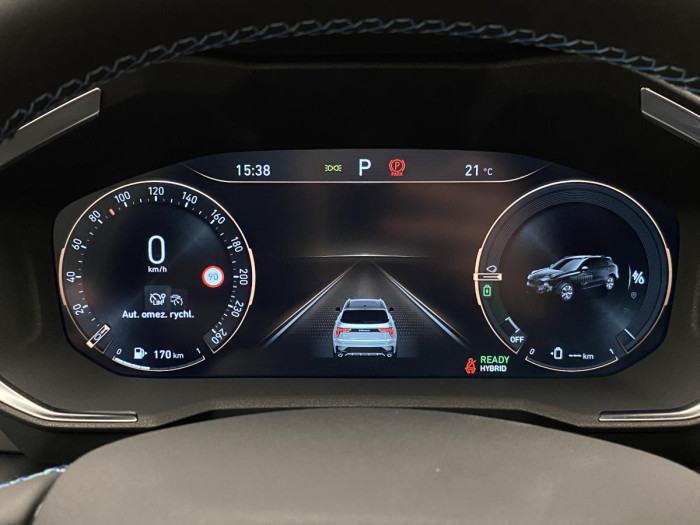 Lynk & Co 01 PHEV DCT AUT 1.maj. REZERVACE